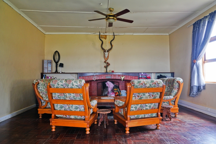 5 Bedroom Property for Sale in East London Rural Eastern Cape